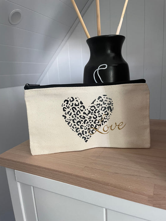 Kosmetikbeutel „LeoLove“