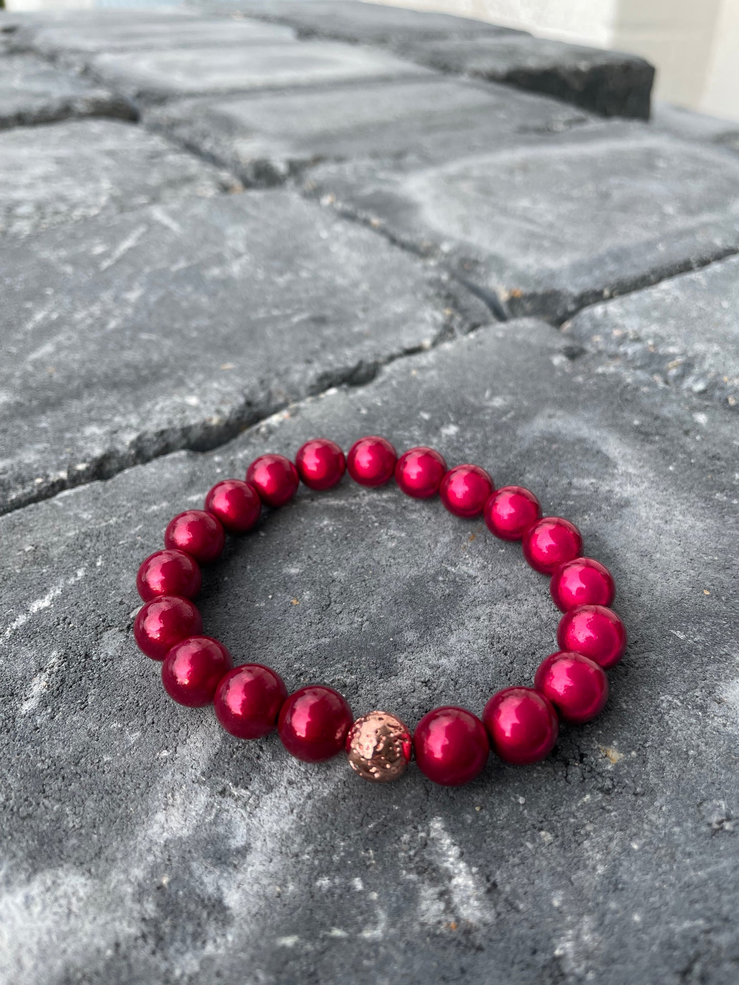 Magic Pearls Armband „10mm“ - Dark Pink / Roségold